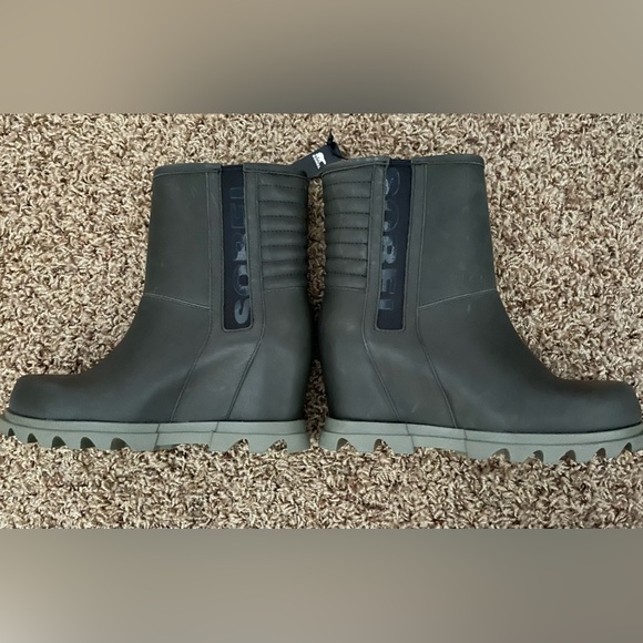 New Sorel Joan of Arctic III Waterproof Leather Moto Wedge Boots Dark Moss 5 - Picture 9 of 11